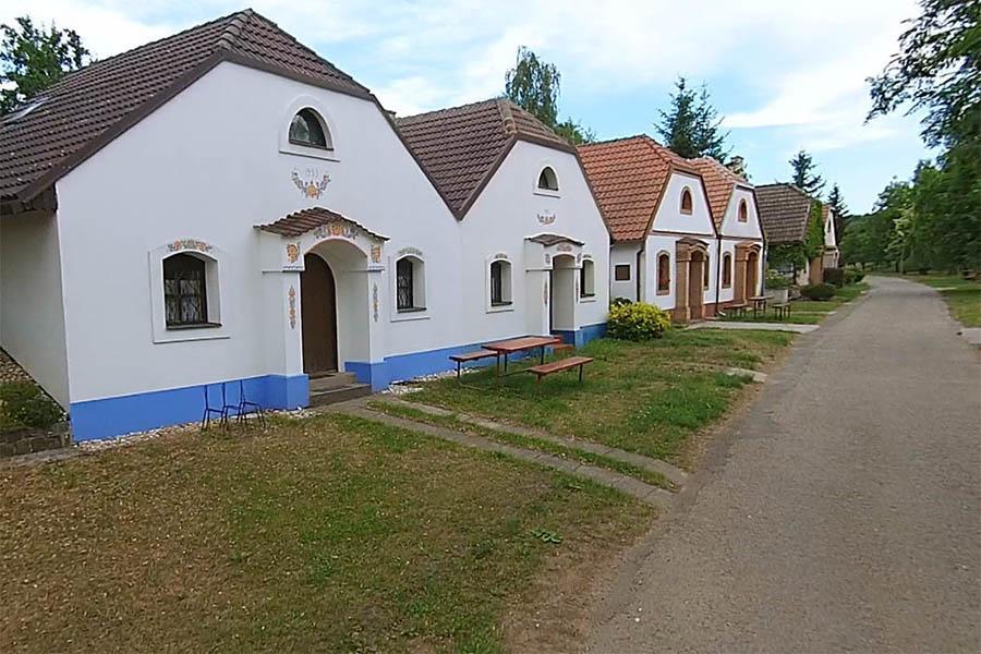 Penzion Pod Vapenkami Straznice Exterior photo